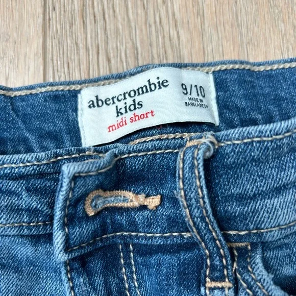 Abercrombie jean shorts - Picture 2 of 5